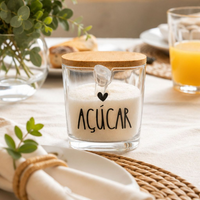 Açucareiro de Vidro com Tampa de Bambu e Colher Personalizado com Escrita e Coração